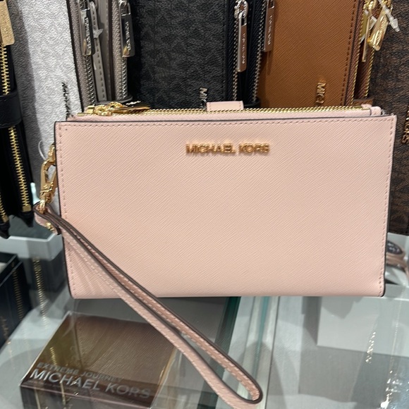 MICHAEL KORS LARGE DOUBLE ZIP WRISTLET WALLET PHONE CASE CLUTCH 
Powder Blush - Picture 1 of 16